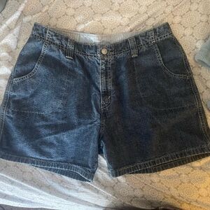 Levi's Red and Gray Patterned Shorts